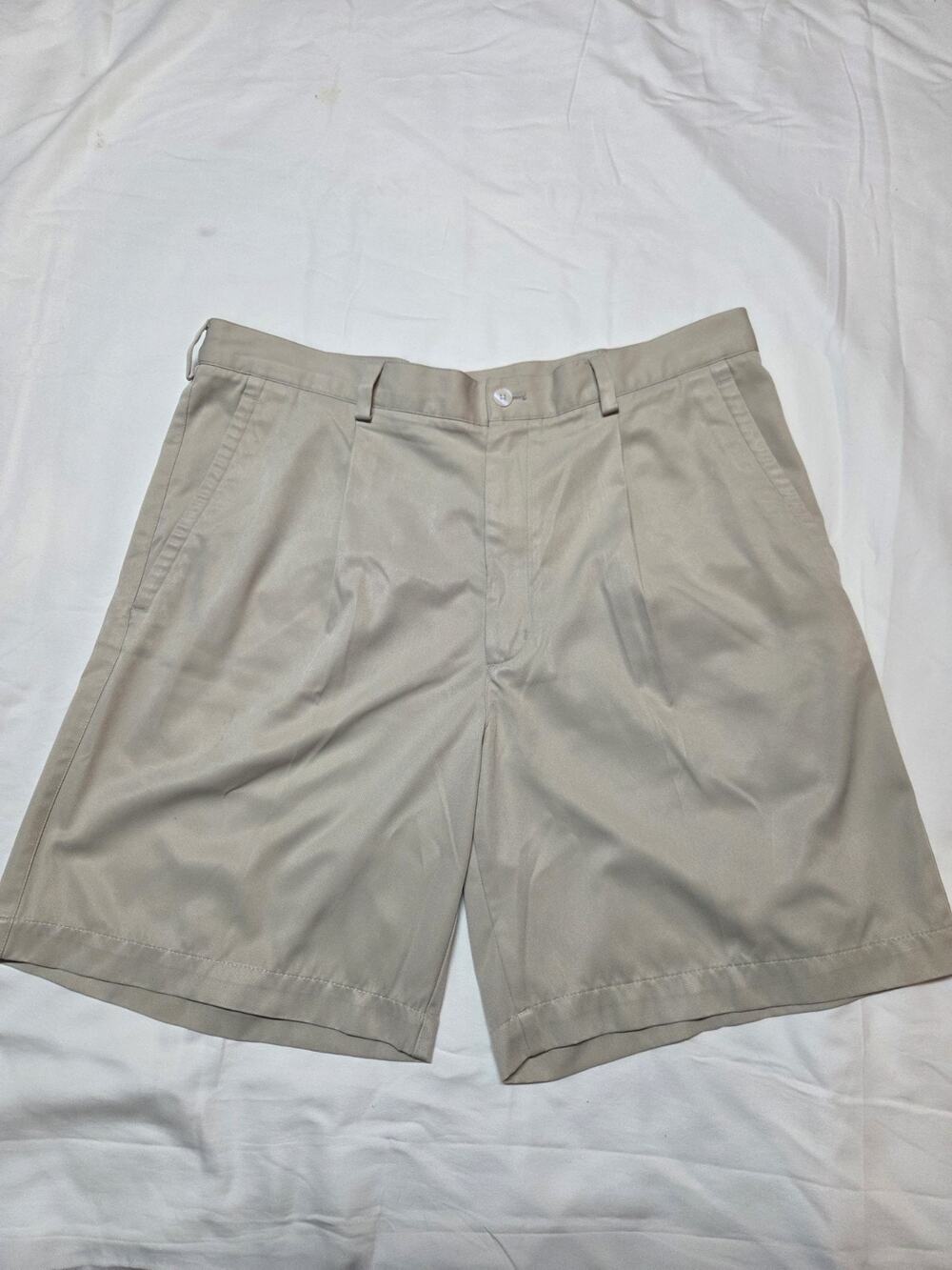 Nike Fit Dry Men's Golf Shorts 36 Flat Front Light Khaki Tan Logo